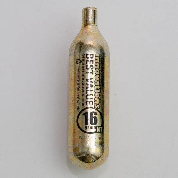 16G Unthreaded Co2 Cartridges (6-Pack) 1