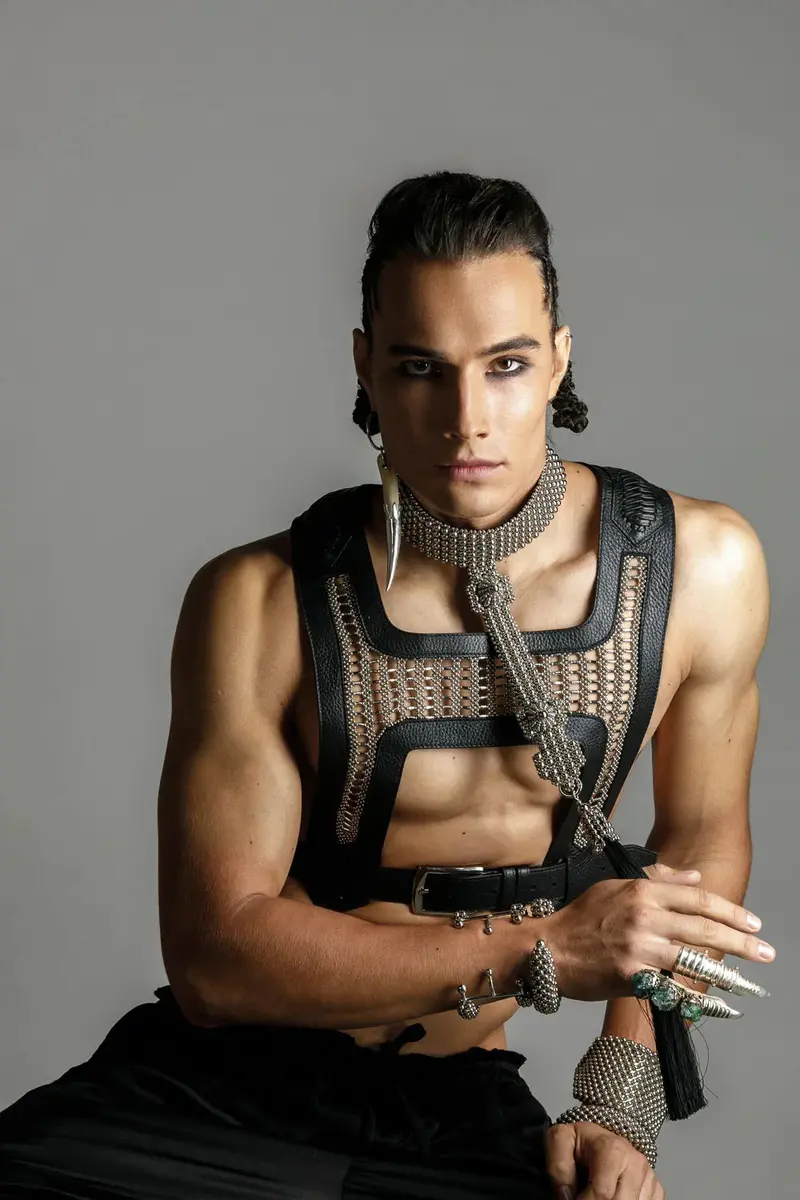 Elohim Silver T-Style Leather Choker For Men 1