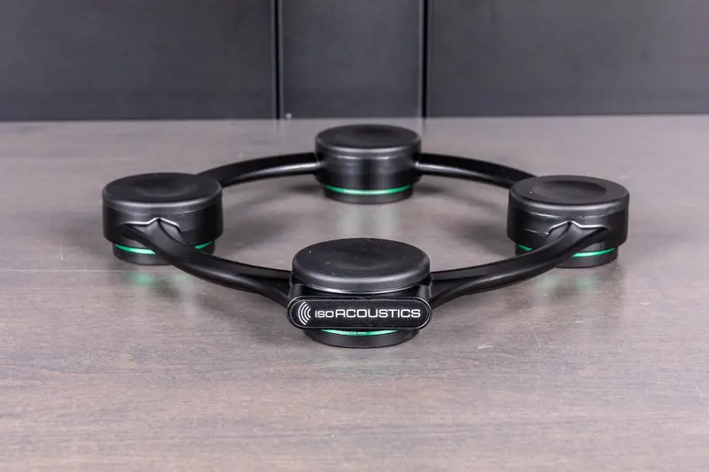 Isoacoustics Aperta Subwoofer Isolation Stand 1