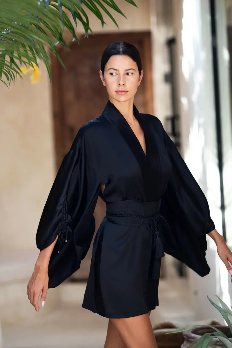 Mineko Silk Short Kimono – Available In Three Colors 3