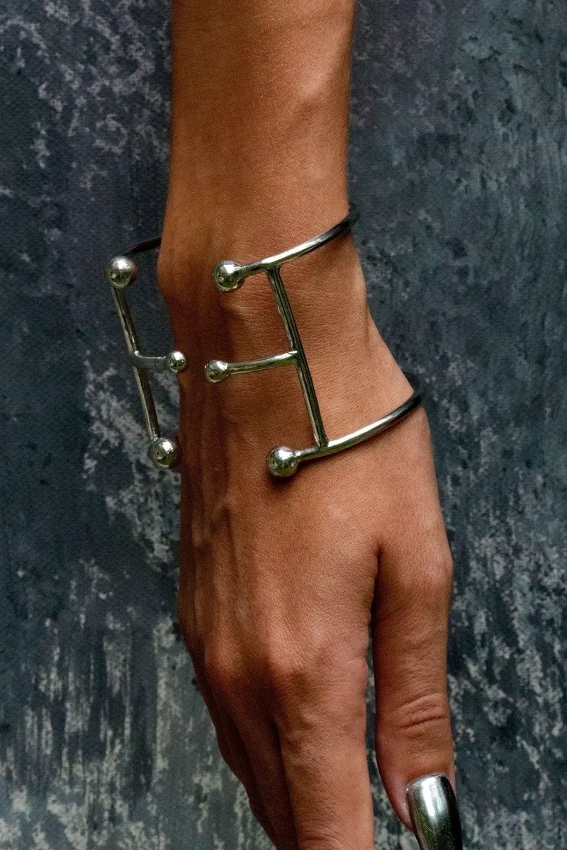 Minimalist Silver Hera Bracelet For Women 1