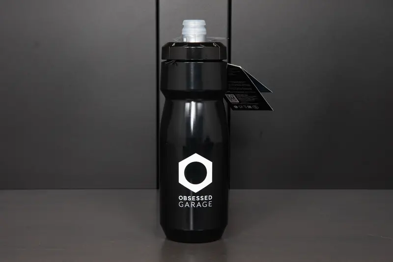 Obsessed Garage Insulated Camelbak Hydration Bottle – Leak-Proof & Ergonomic 1