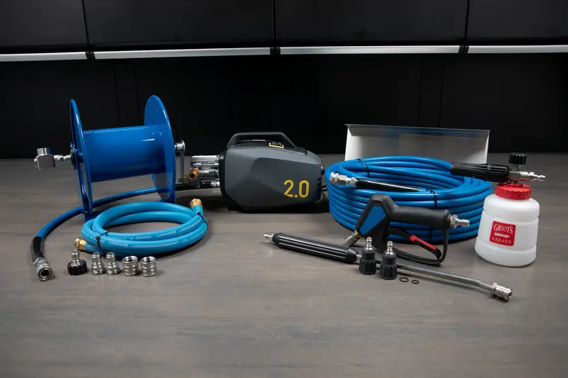 Ultimate Wall-Mounted Active 2.0 Installation Kit 1